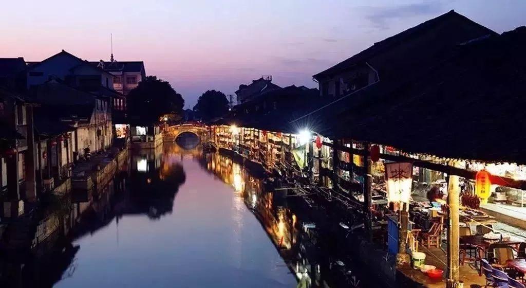 逃离神秘海底世界